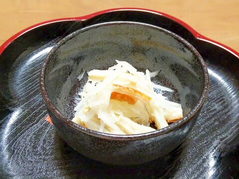 大根とちくわの酢の物